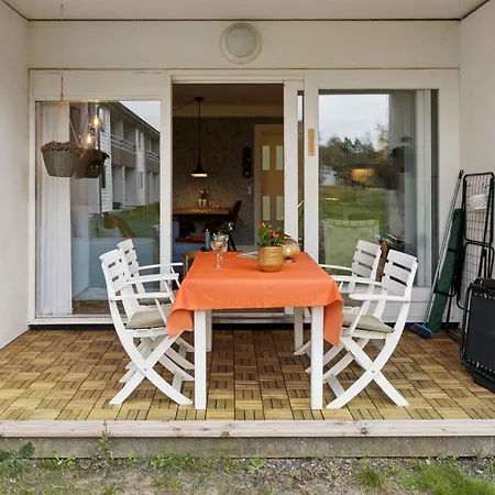 Fun Close To And Dunes Neksø